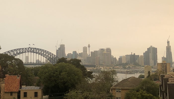The smokey Sydney skyline