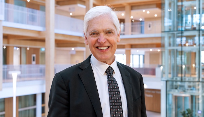 Prof Sakkie Pretorius