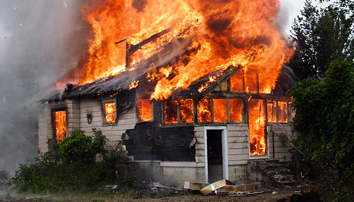 Katastrofalni požar u Australiji - Page 3 House-fire700x400